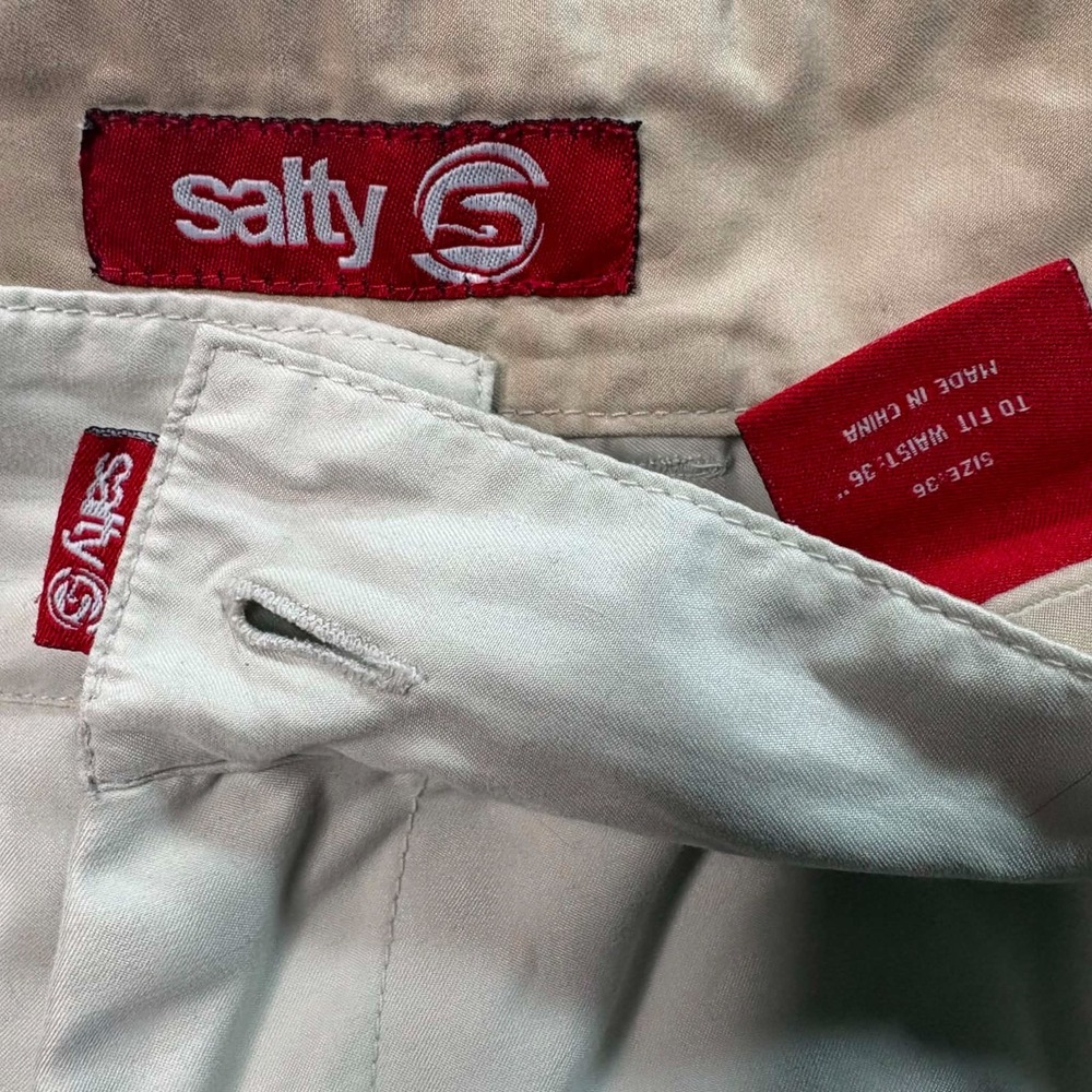 Salty Crew Men 36 Cargo Shorts Khaki Off White Fishing Surf Outdoor Utility Zip
